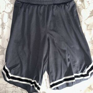 Tek Gear Gray/Black Athletic Shorts, size Small
